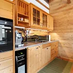 Bergchalet 2 *